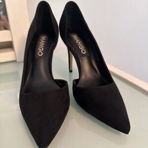 Black heels